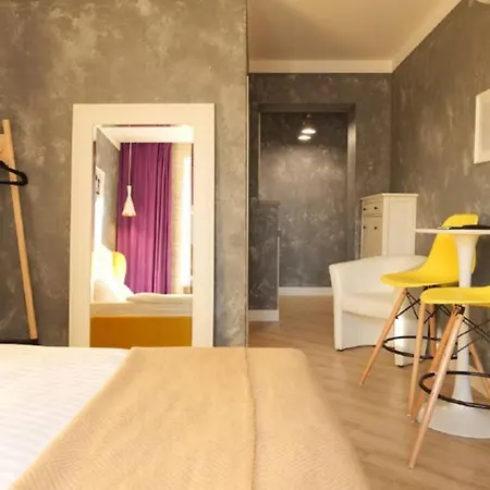 Freedom Apartments In City Center Kiew Exterior foto