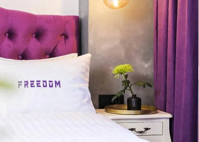 Freedom Apartments In City Center